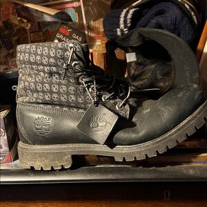 Timberland Black and Patterned Men's Boots